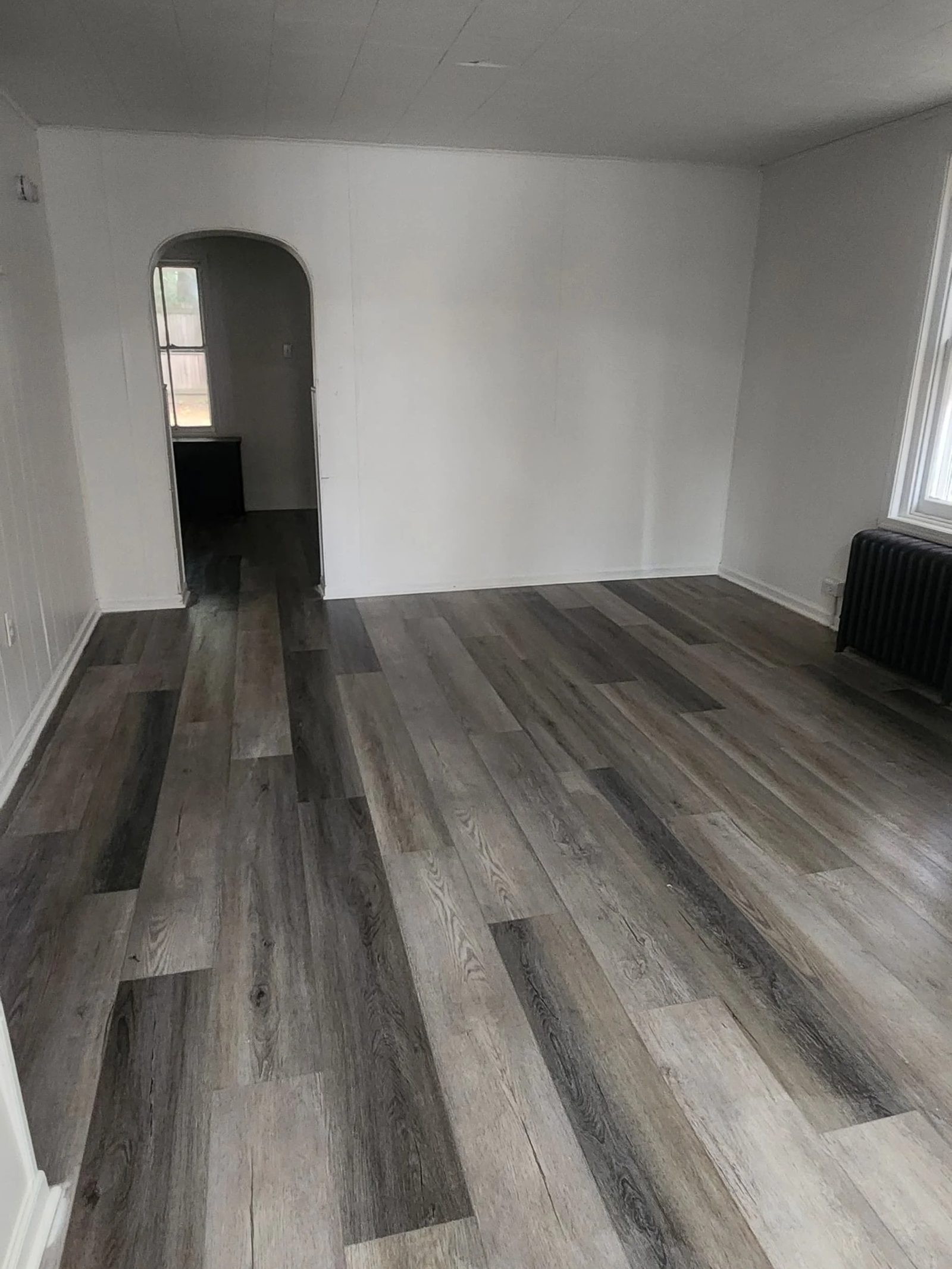 518 Thomas St living room - Lehigh student housing South Bethlehem PA